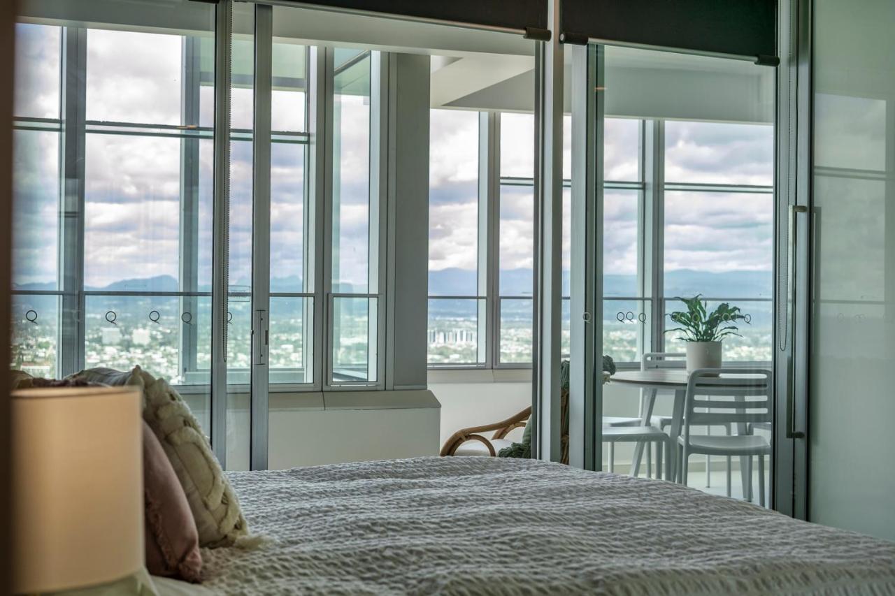 Designer Rooms At Q1 Resort - Gclr Gold Coast Exterior photo